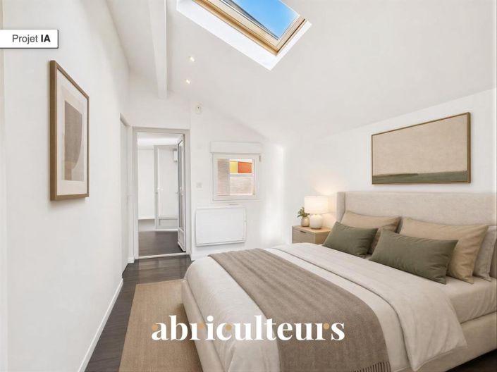 Image No.11-5 Bed House for sale