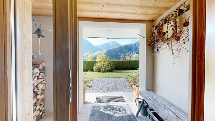 Image No.32-5 Bed Property for sale
