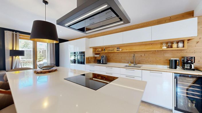 Image No.4-5 Bed Property for sale