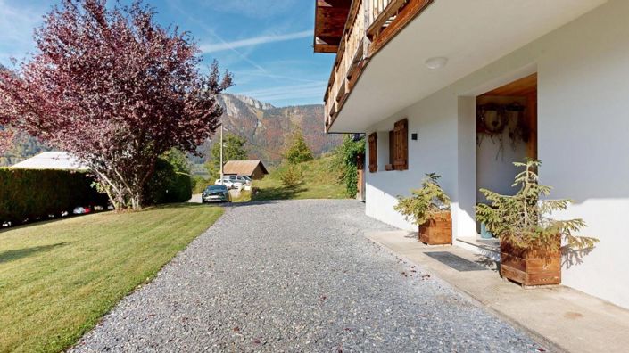 Image No.43-5 Bed Property for sale