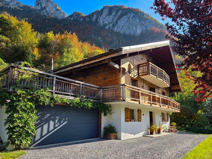 Image No.7-5 Bed Property for sale