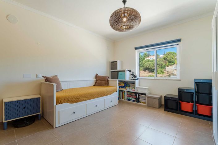 Image No.15-3 Bed House for sale