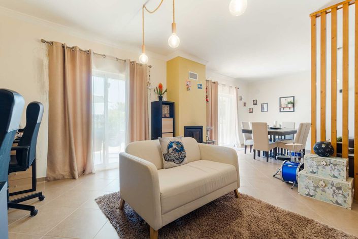 Image No.2-3 Bed House for sale