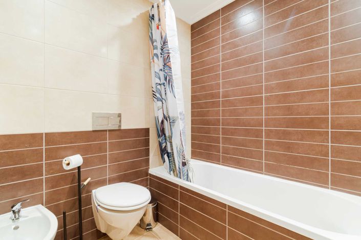 Image No.22-3 Bed House for sale