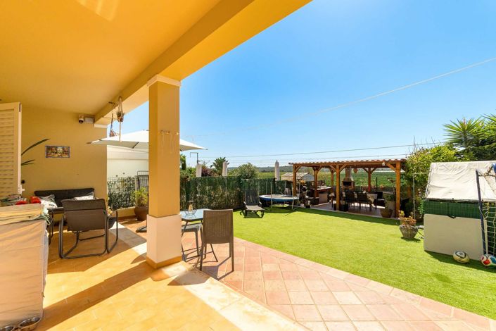Image No.26-3 Bed House for sale