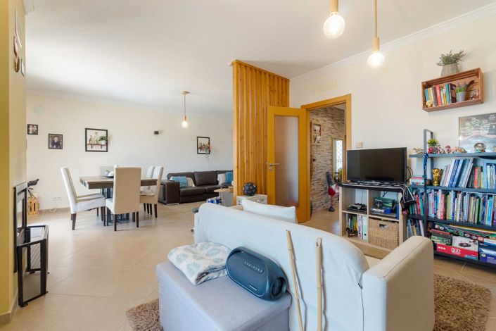Image No.7-3 Bed House for sale