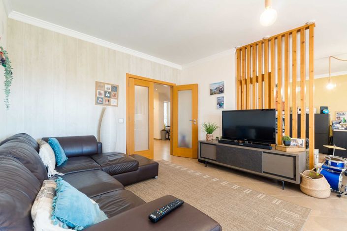 Image No.9-3 Bed House for sale