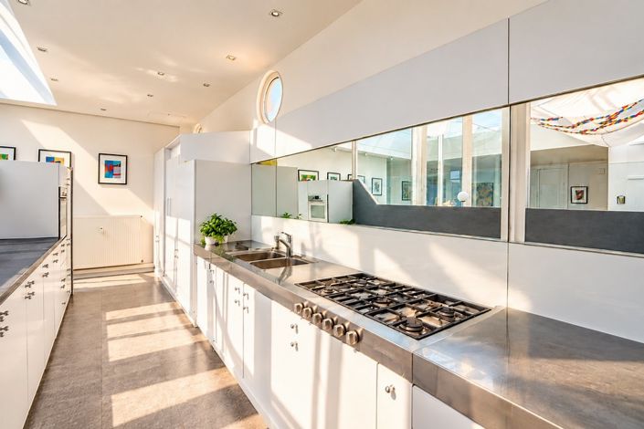 Image No.11-3 Bed Apartment for sale