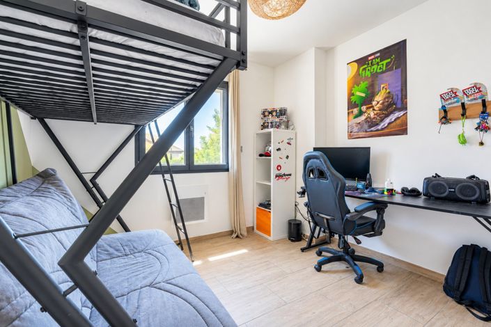 Image No.7-3 Bed House for sale