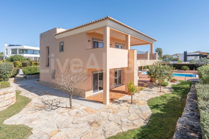 Image No.39-4 Bed House for sale