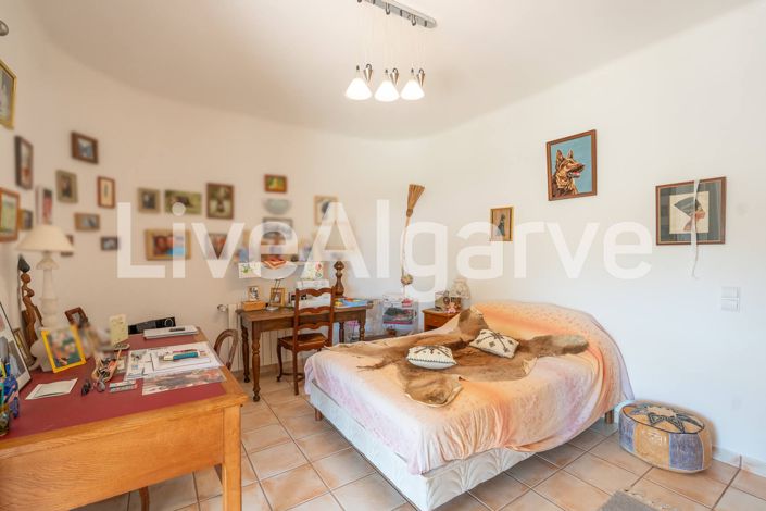 Image No.29-4 Bed House for sale