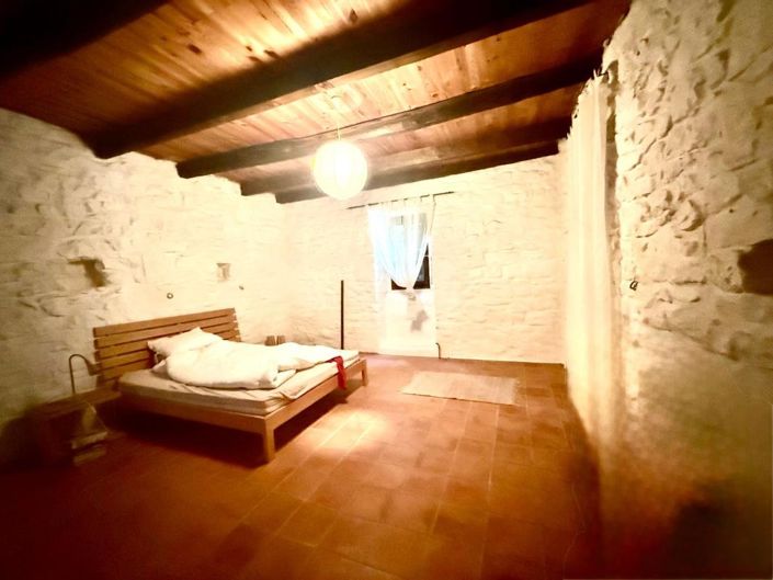 Image No.28-3 Bed House for sale