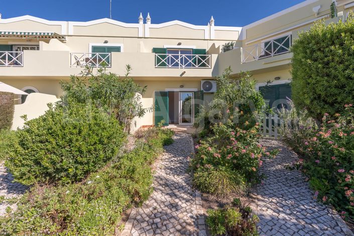 Image No.24-2 Bed House for sale