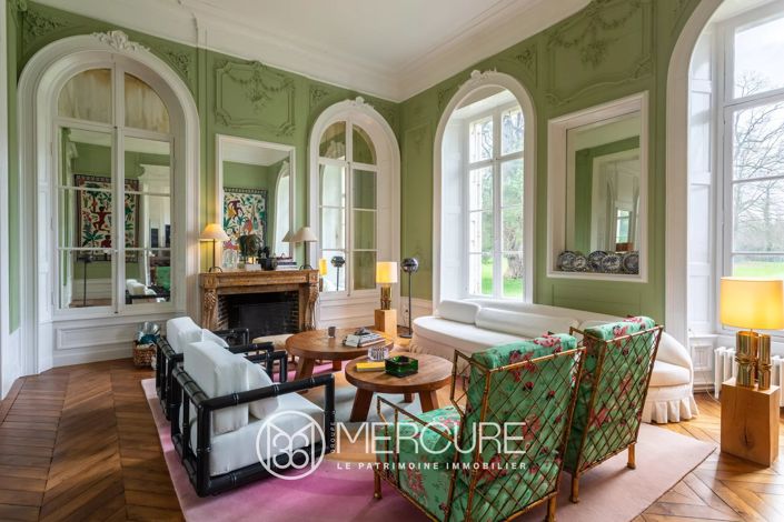 Image No.7-7 Bed Property for sale