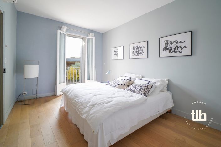 Image No.25-5 Bed Property for sale