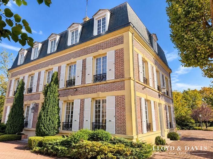 Image No.2-Propriété de 10 chambres à vendre