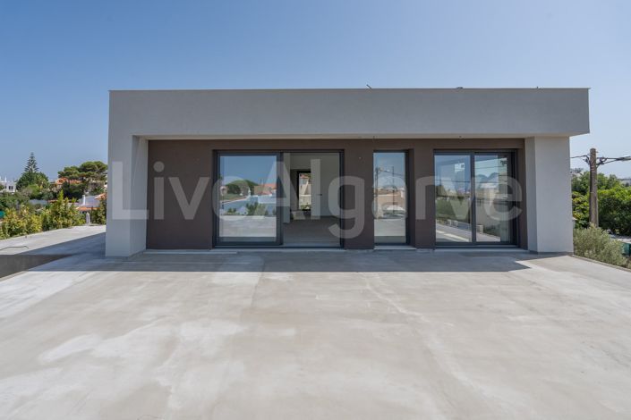 Image No.48-4 Bed House for sale