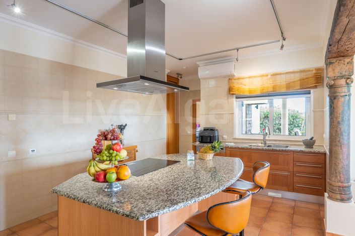 Image No.16-3 Bed House for sale