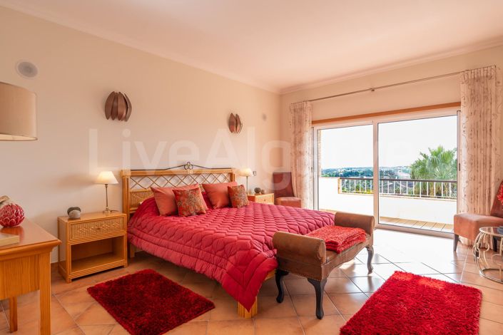 Image No.34-3 Bed House for sale