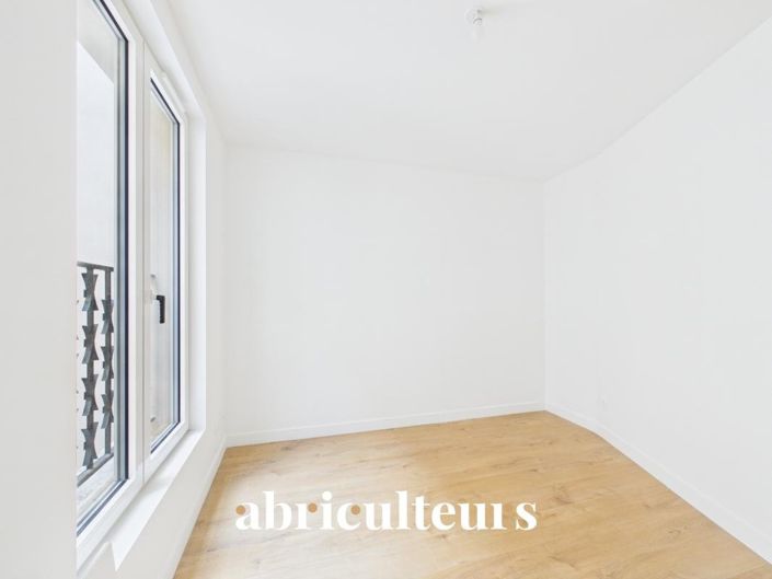 Image No.11-1 Bed Apartment for sale