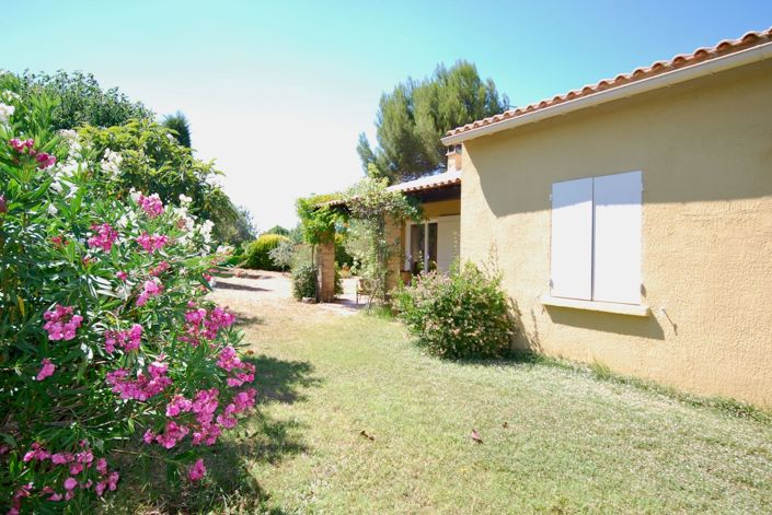 Image No.16-4 Bed House for sale