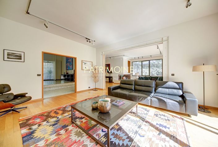 Image No.10-7 Bed House for sale