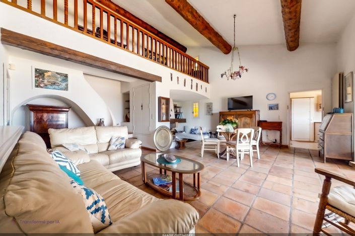 Image No.6-4 Bed House for sale