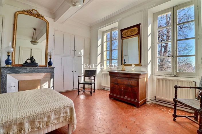 Image No.18-12 Bed House for sale