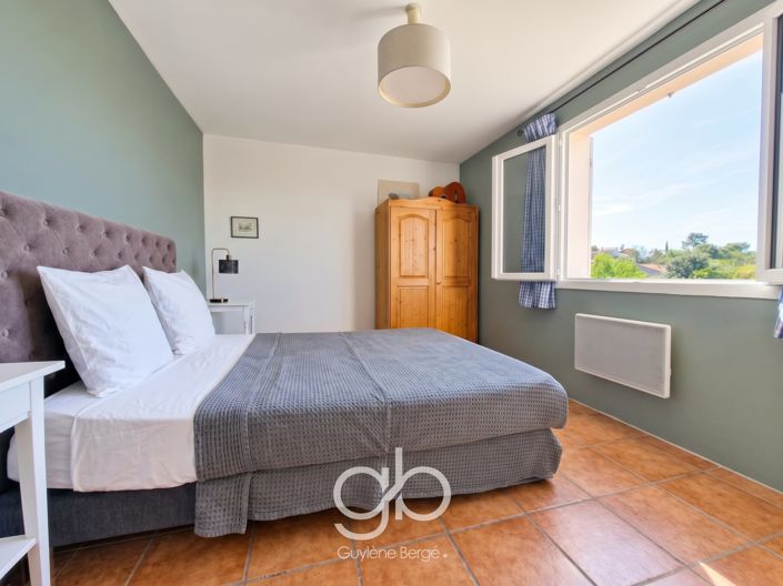 Image No.10-5 Bed House for sale