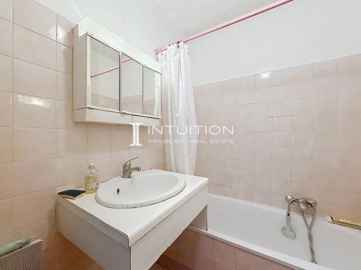 Image No.11-1 Bed Apartment for sale