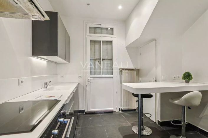 Image No.12-4 Bed House for sale