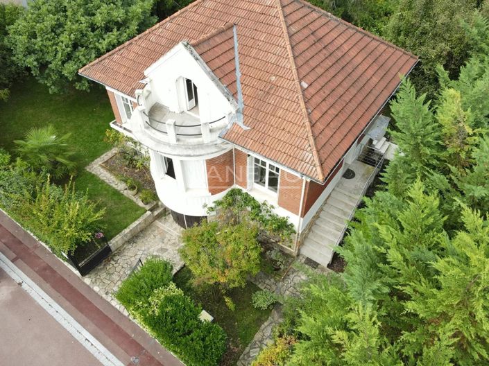Image No.13-4 Bed House for sale