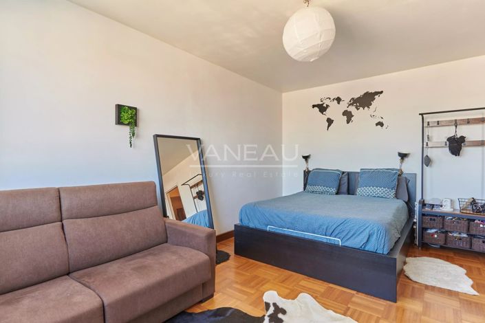 Image No.10-1 Bed Apartment for sale