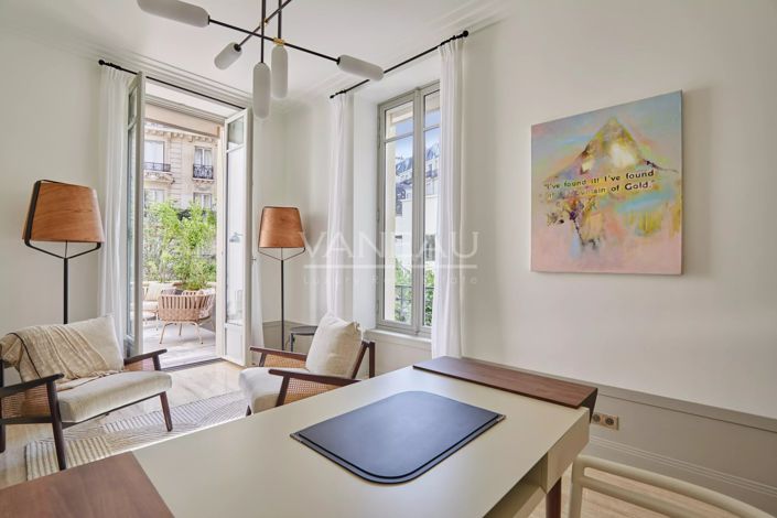 Image No.25-4 Bed House for sale