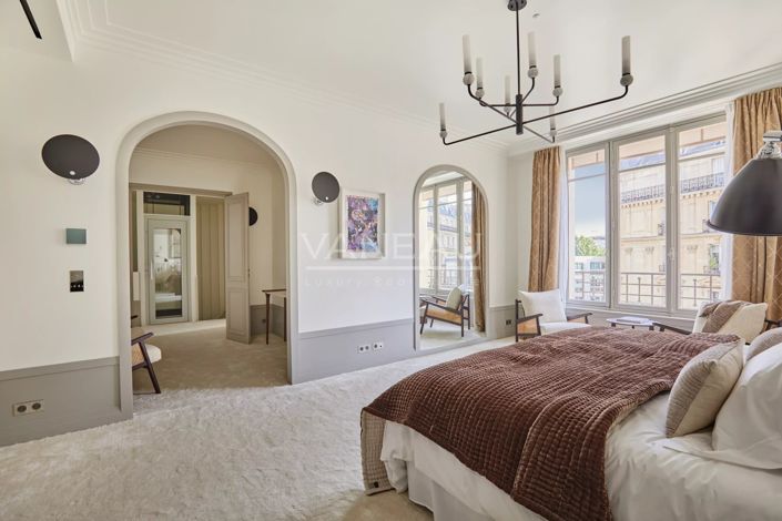 Image No.52-4 Bed House for sale