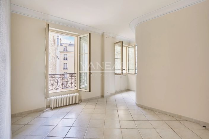 Image No.5-Appartement de 2 chambres à vendre