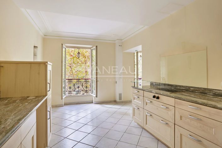 Image No.7-Appartement de 2 chambres à vendre