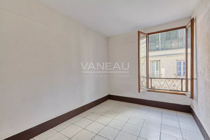 Image No.17-4 Bed House for sale