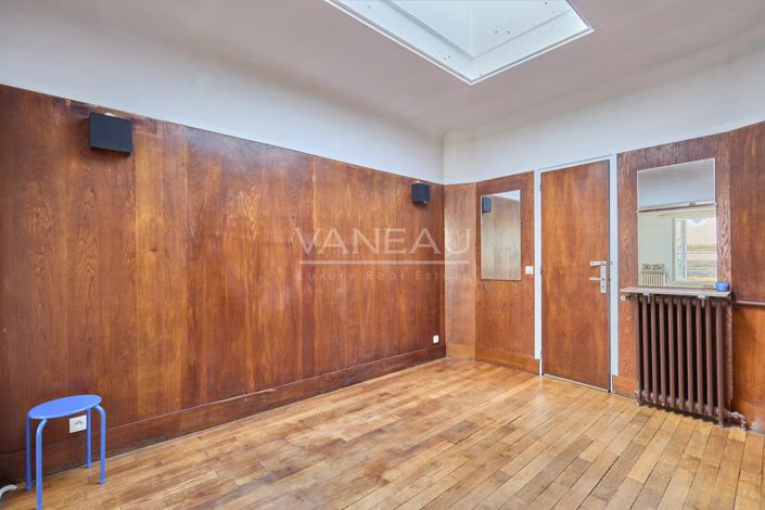 Image No.17-3 Bed House for sale