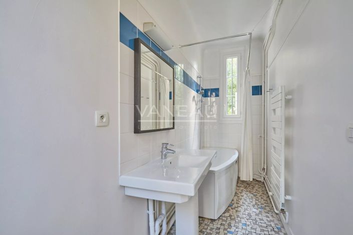 Image No.27-3 Bed House for sale