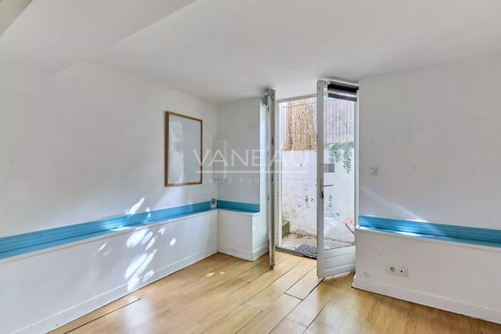 Image No.8-3 Bed House for sale