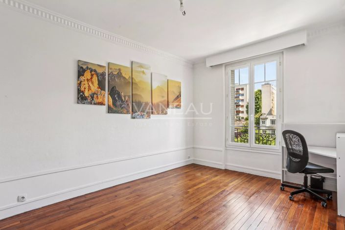 Image No.8-4 Bed Apartment for sale