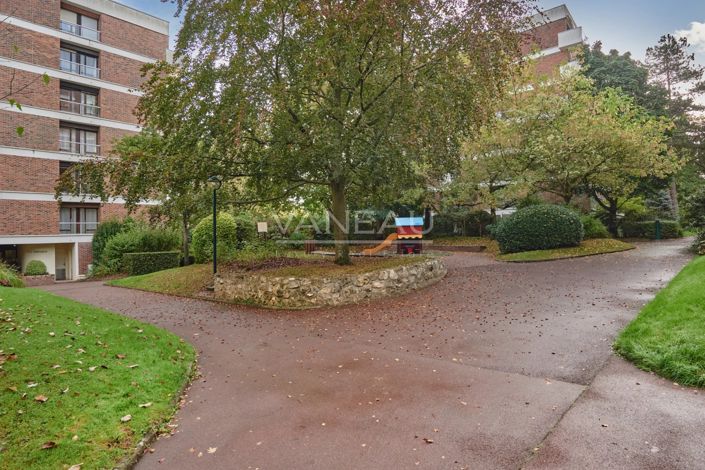 Image No.21-4 Bed Apartment for sale