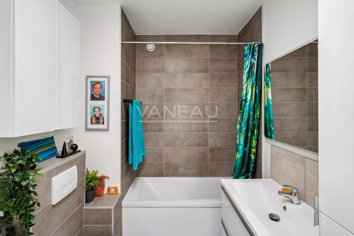 Image No.8-4 Bed Apartment for sale