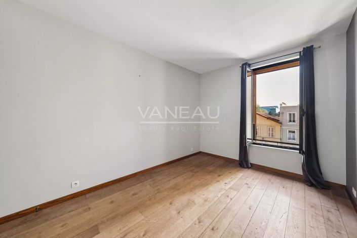 Image No.15-5 Bed House for sale