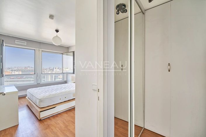 Image No.10-1 Bed Apartment for sale