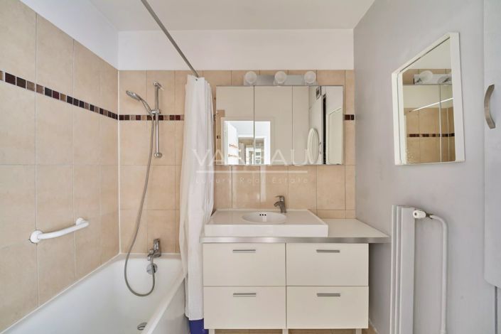 Image No.13-1 Bed Apartment for sale