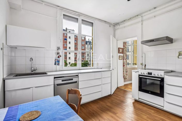 Image No.9-3 Bed Apartment for sale