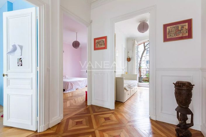 Image No.10-5 Bed House for sale