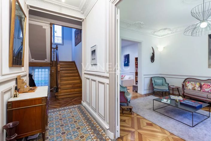 Image No.16-5 Bed House for sale